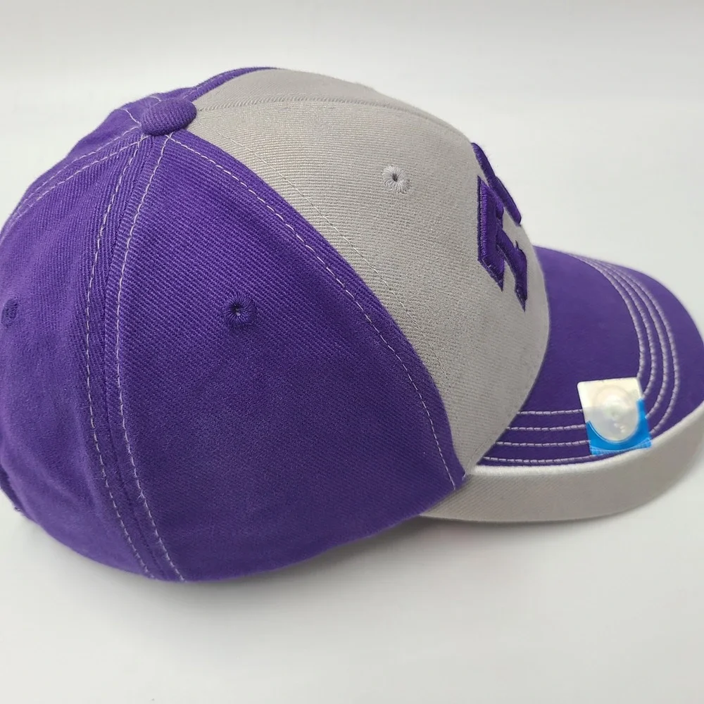 TCU Horned Frogs Hat Adjustable Captivating Headwear Gray Purple NCAA University